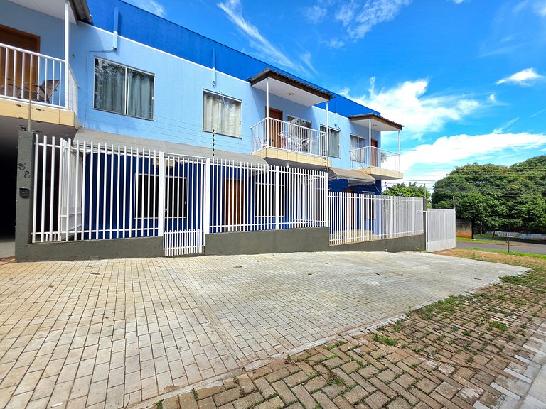 Apt Térreo | 2 Quartos e Garagem Prox Av Cataratas