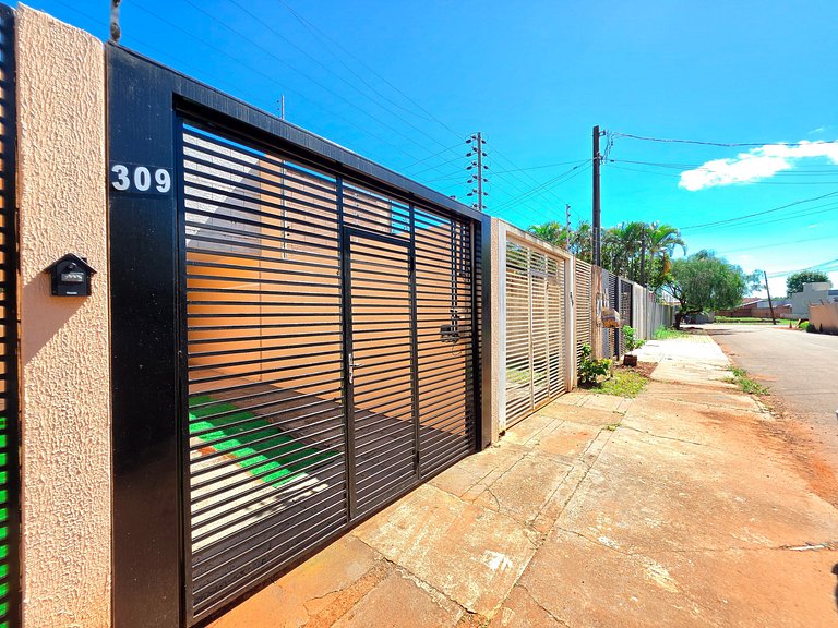 Casa Completa | 2 Quartos • Perto dos Atrativos